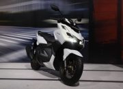 Skutik Premium Pilihan Masa Kini, Honda Vario 160
