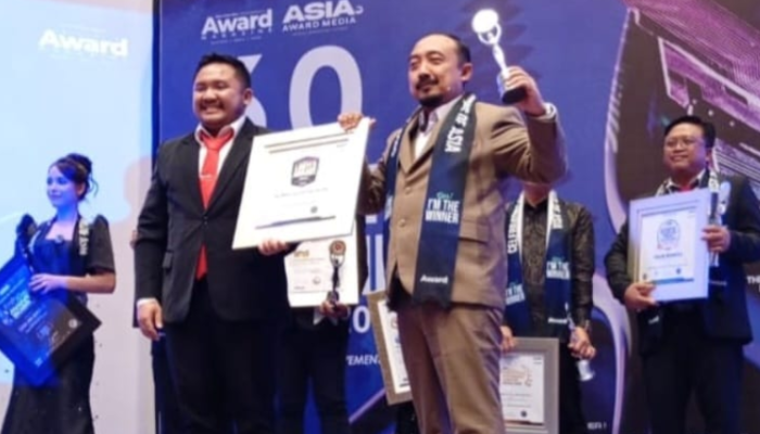 Sam Tito Raih Dua Penghargaan Bergengsi di Ajang Award Trend Summit 2025 Bali