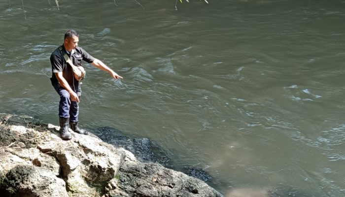 Tangis Warga Pecah, Anak 10 Tahun Hanyut Saat Mandi di Sungai Brantas Kota Malang