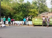 20 Petugas Dikerahkan, Sampah Sungai Jumain Tak Kunjung Tuntas Tanpa Alat Berat