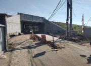 Proyek Jalan di Paiton Mangkrak Diduga Ditinggal Kabur, Warga dan Pengguna Jalan Mengeluh